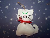 white kitten with green eyes ornament